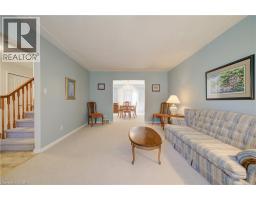 54 STONEGATE Drive - 8