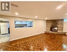 27 ELIZABETH Street - 26