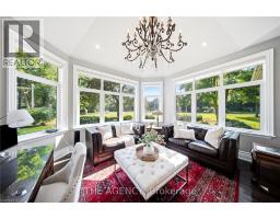 1098 LAKESHORE Road W - 19