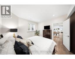 1098 LAKESHORE Road W - 35