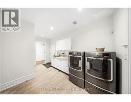1098 LAKESHORE Road W - 38
