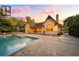 1098 LAKESHORE Road W - 43