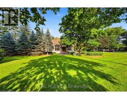 1098 LAKESHORE Road W - 44