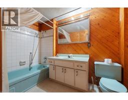35 BASIL Avenue - 14