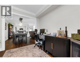 500 GREEN Road UnitNo. 211 - 14