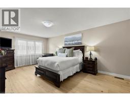 8679 DOGWOOD Crescent - 11