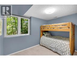 59 PARK Road S - 35