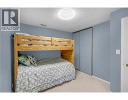 59 PARK Road S - 36