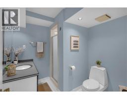 59 PARK Road S - 37