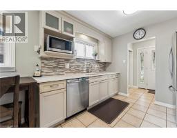 14 MASSEY Street - 18