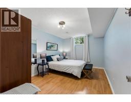 14 MASSEY Street - 37