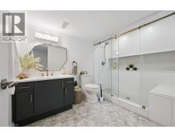 3 QUEENSBROOK Crescent - 28