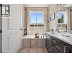 196 MAPLE BUSH Drive - 15