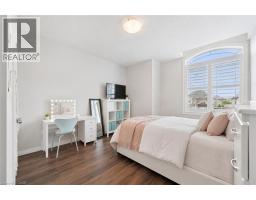 196 MAPLE BUSH Drive - 16