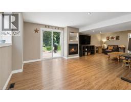 196 MAPLE BUSH Drive - 20