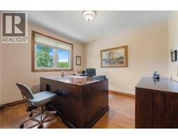 7 THOMSON Road - 25