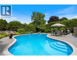 7 THOMSON Road - 34