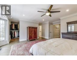 21 CHISHOLM Street - 21