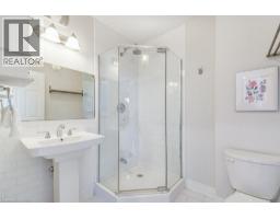 21 CHISHOLM Street - 36