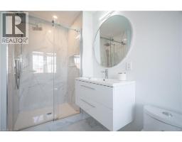 80 MONTREAL Circle - 21