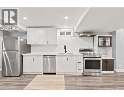 207 VALRIDGE Drive - 32