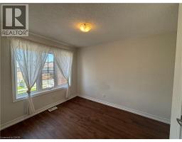60 REISTWOOD Drive - 10