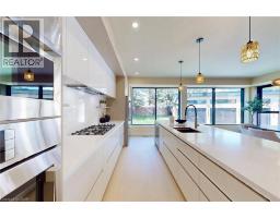 28 DUNSMORE Gardens - 12