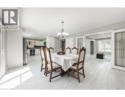 39 PARKWOOD Crescent - 15
