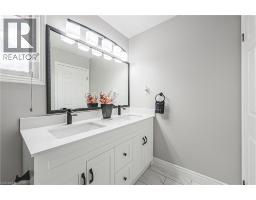 39 PARKWOOD Crescent - 25