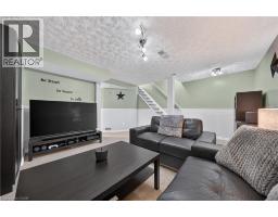 129 VICTORIA Road N UnitNo. 17 - 35