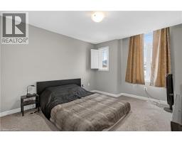 39 EVERTON Drive - 40