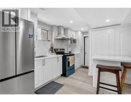 39 EVERTON Drive - 42