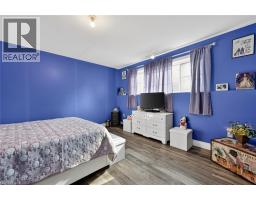 9 WEST Street N - 31