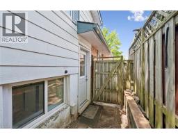 39 SHEA Crescent - 39