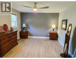 446 S QUEEN Street S - 12