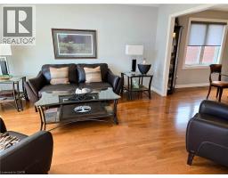 446 S QUEEN Street S - 6