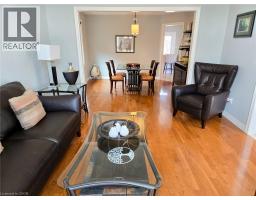 446 S QUEEN Street S - 7