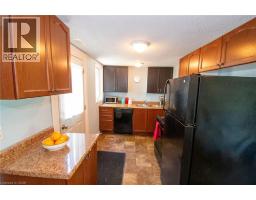 120 CROSS Street E - 19