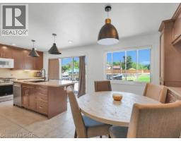 16 WOODMOUNT Drive - 12