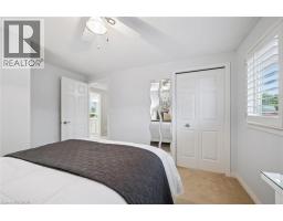 18 DUNNINGTON Court - 32