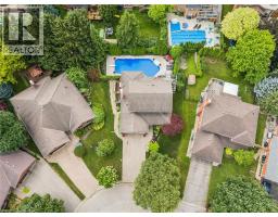 18 DUNNINGTON Court - 42