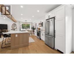 257 LAURENTIAN Drive - 14