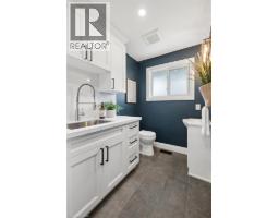 257 LAURENTIAN Drive - 20