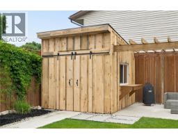 257 LAURENTIAN Drive - 37