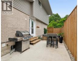 257 LAURENTIAN Drive - 38