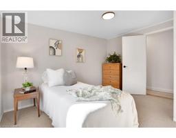 28 MACPHERSON Crescent - 28