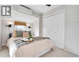 28 MACPHERSON Crescent - 36