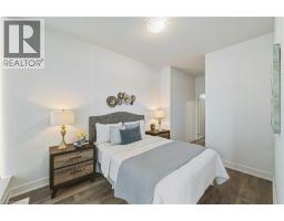 297 OAK WALK Drive UnitNo. 320 - 18