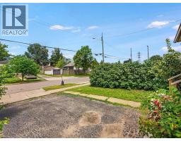 52 STAPLETON Avenue N - 31