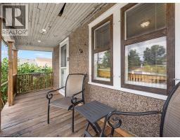 52 STAPLETON Avenue N - 34